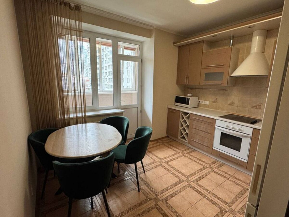 Оренда Квартира 1-кімнатна, 5/17 поверх на Бажана, 16 Київ - фото 1