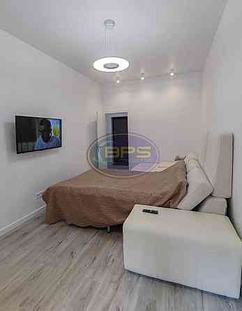 Продаж Квартира 1-кімнатна, 5/25 поверх на вул. Курортний Odessa