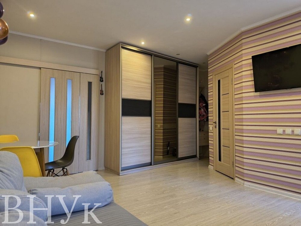 Продаж Квартира 2-кімнатна, 4/4 поверх на проспект Грушевського Луцьк - фото 8