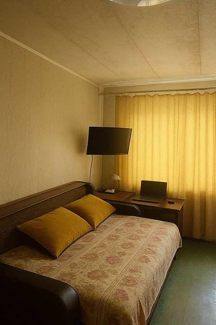 Продаж Квартира 2-кімнатна, 5/5 поверх на Академіка Янгеля вул., 1 Дніпро - фото 1