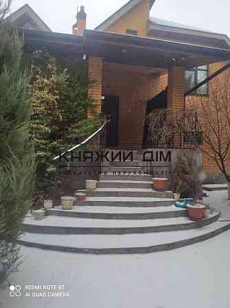 Аренда отличного 3-х этажного дома в с. Великие Дмитровичи. № 139270 