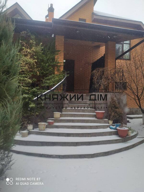 Аренда отличного 3-х этажного дома в с. Великие Дмитровичи. № 139270  - фото 3