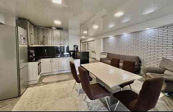 Продаж Квартира 3-кімнатна, 8/8 поверх на Замостянська Vinnytsya