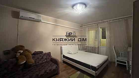 Оренда Квартира 2-кімнатна, 24/25 поверх на Урловская ул. Київ