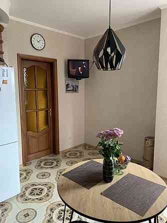 Оренда Квартира 1-кімнатна, 6/16 поверх на Леся Курбаса, 5В Киев