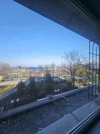 Продаж Квартира 3-кімнатна на ул. Торговая, 1а Одеса