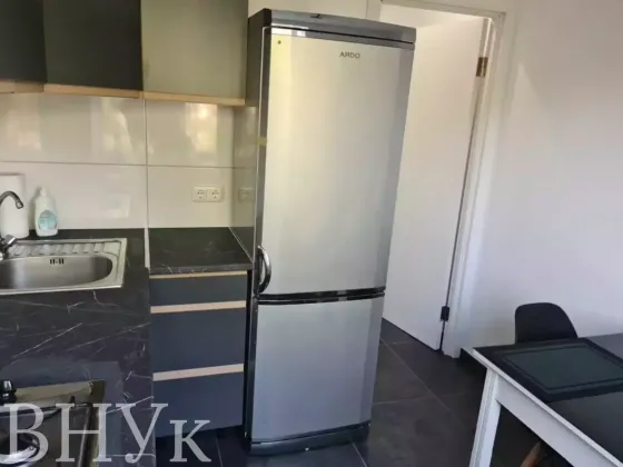 Продаж Квартира 1-кімнатна, 4/5 поверх на Набережна ім.В.Стефаника Івано-Франківськ