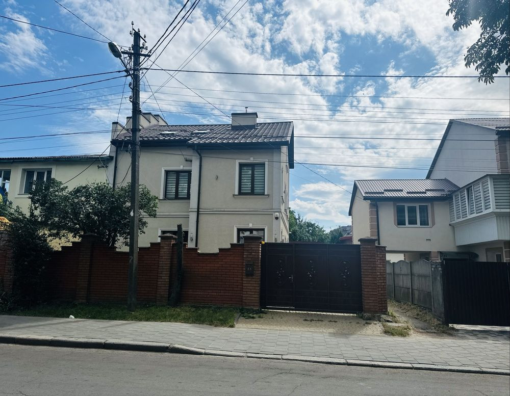 Продаж Будинок 7-кімнатний на вул. Медової печери Львів - фото 1