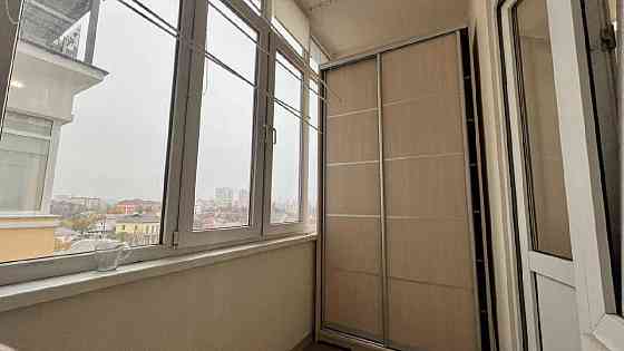 Продаж Квартира 1-кімнатна, 8/10 поверх на Писаржевського Академіка вул., д. 8 Kiev