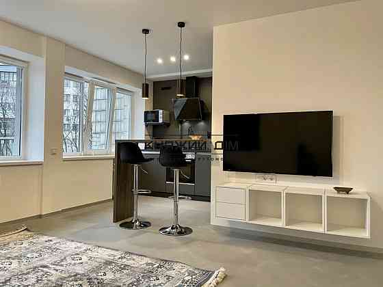 Оренда Квартира 1-кімнатна, 9/12 поверх на Ивана Марьяненко ул. Киев