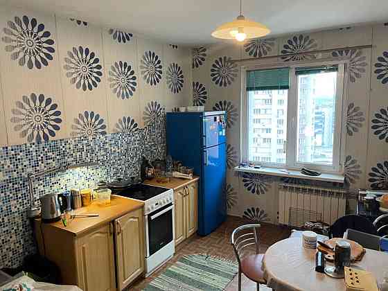 Оренда Квартира 2-кімнатна, 14/16 поверх на Анни Ахматової, 43 Киев