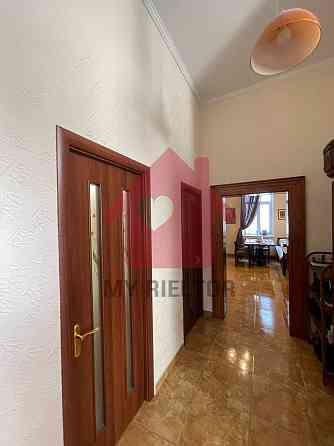 Продаж квартири площа Корятовича. Uzhhorod