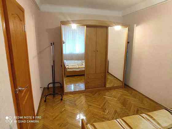 Оренда Квартира 2-кімнатна, 3/9 поверх на ул. Саксаганского Киев