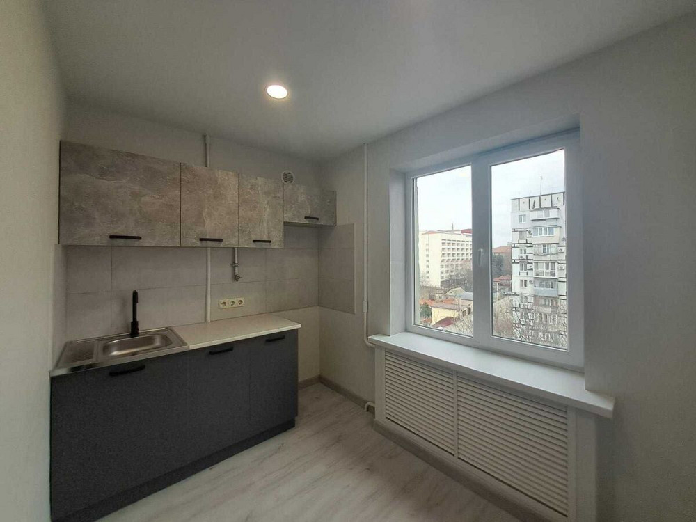 Продаж Квартира 1-кімнатна, 8/9 поверх на Полигонная, 18в Дніпро - фото 1