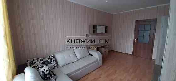 Оренда Квартира 2-кімнатна, 17/25 поверх на Урловская ул. Kiev