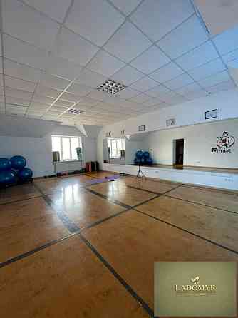 Продаж готовий бізнес на вул. Старицького приміщень - 14, поверх - 1/2 Здолбунів