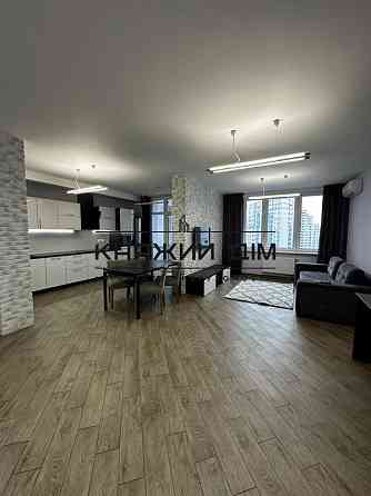 Оренда Квартира 1-кімнатна, 18/25 поверх на Драгоманова ул. Київ