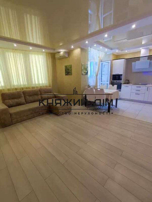 Продаж 3х кімнатної квартири студії метро Харківська Код об'єкта № 21143849 Київ - фото 2