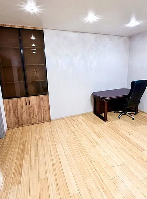 Продаж Квартира 3-кімнатна, 4/12 поверх на Победы наб., 62 Дніпро - фото 10