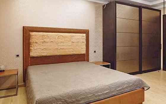 Продаж Квартира 4-кімнатна, 3/6 поверх на Успенская ул., 2 Одеса