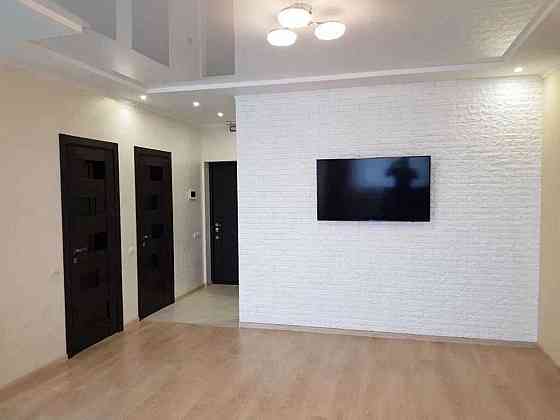 Оренда Квартира 3-кімнатна, 14/25 поверх на пер. Тбилисский Киев