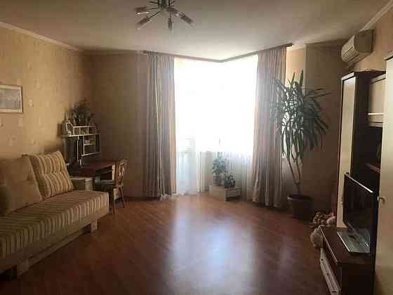 Оренда Квартира 1-кімнатна, 2/18 поверх на Харьковское шоссе Київ