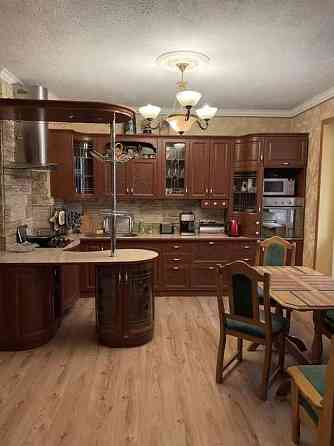 Оренда Квартира 2-кімнатна, 11/23 поверх на ул. Урловская Київ