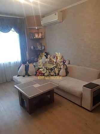 Продається 2-кімнатна квартира, Дніпровський район, вул. Краківська Київ