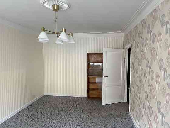 Продаж Квартира 2-кімнатна, 1/4 поверх на Василя Сурікова вул., д. 4 Київ