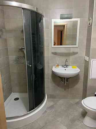 Оренда Квартира 1-кімнатна, 22/25 поверх на Урлівська, 23б Київ