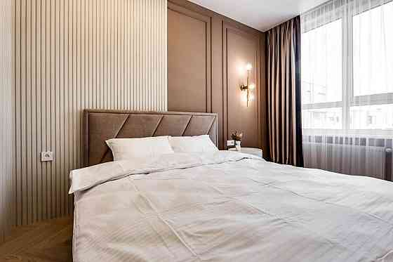Продаж 1к Квартира 44.7 кв.м Топольна вул. L'viv