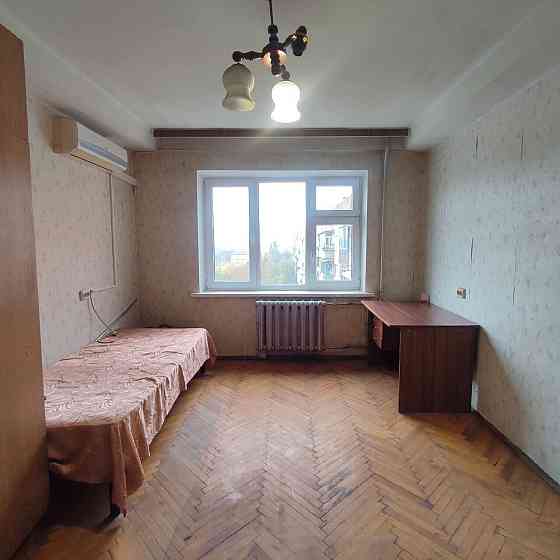 Продаж Квартира 3-кімнатна, 9/9 поверх на улица Кирилловская (Фрунзе), д.127 Киев