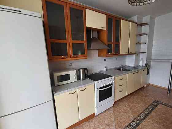 Продаж Квартира 3-кімнатна, 5/18 поверх на Никольско Слободская, 2Б Київ