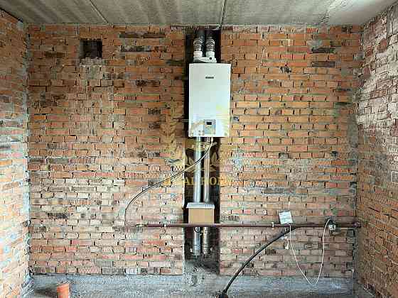 Продаж Будинок 5-кімнатний Киев