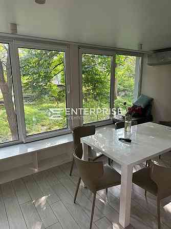 Продаж Квартира 2-кімнатна, 1/9 поверх на вул. Березняковская,14 А Київ