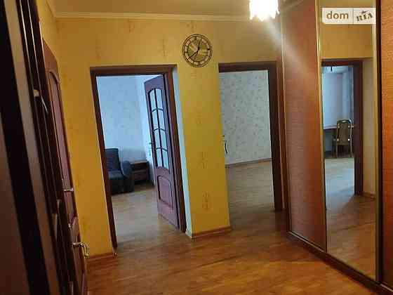 Оренда Квартира 3-кімнатна, 11/14 поверх на ул. Вишняковская Київ