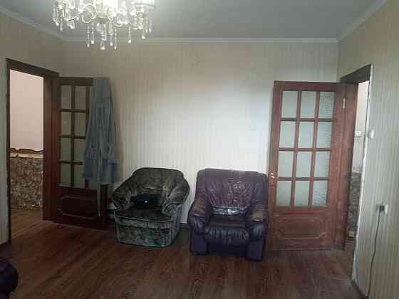 Продам двух комнатную квартиру на Одеса