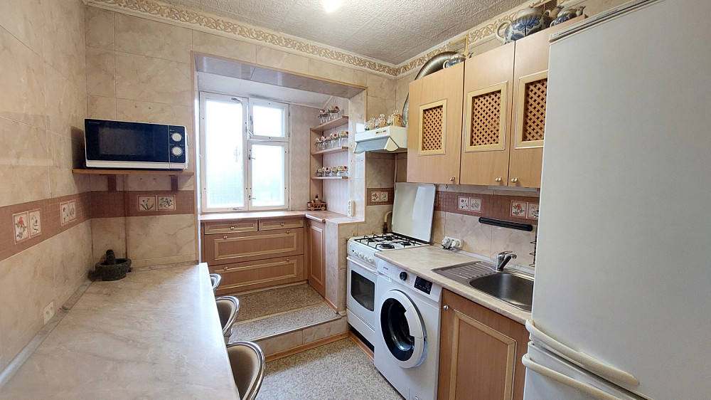 Продается 4-комнатная квартира, ул. Генерала Петрова/ Радостная Одеса - фото 1