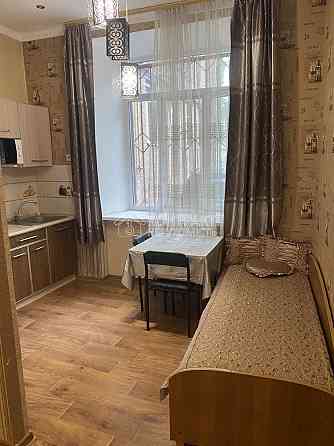 Продаж Квартира 2-кімнатна, 1/4 поверх на вул. вул.Богдана Хмельницького Харків