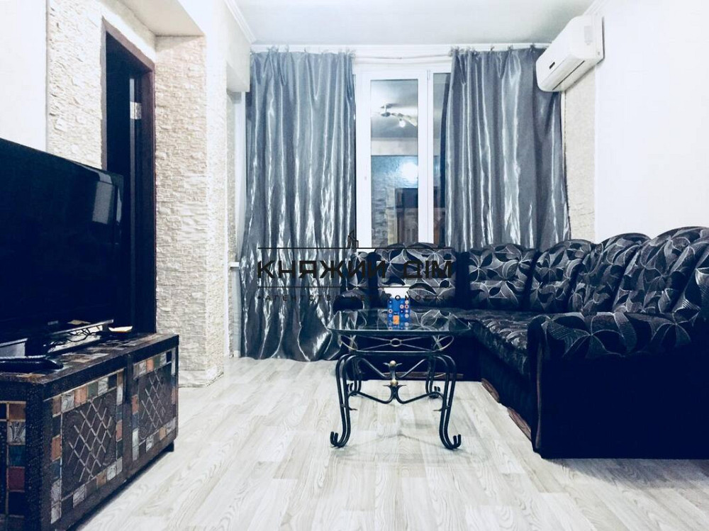 Оренда Квартира 3-кімнатна, 8/12 поверх на Владимирская ул. Kiev - photo 1