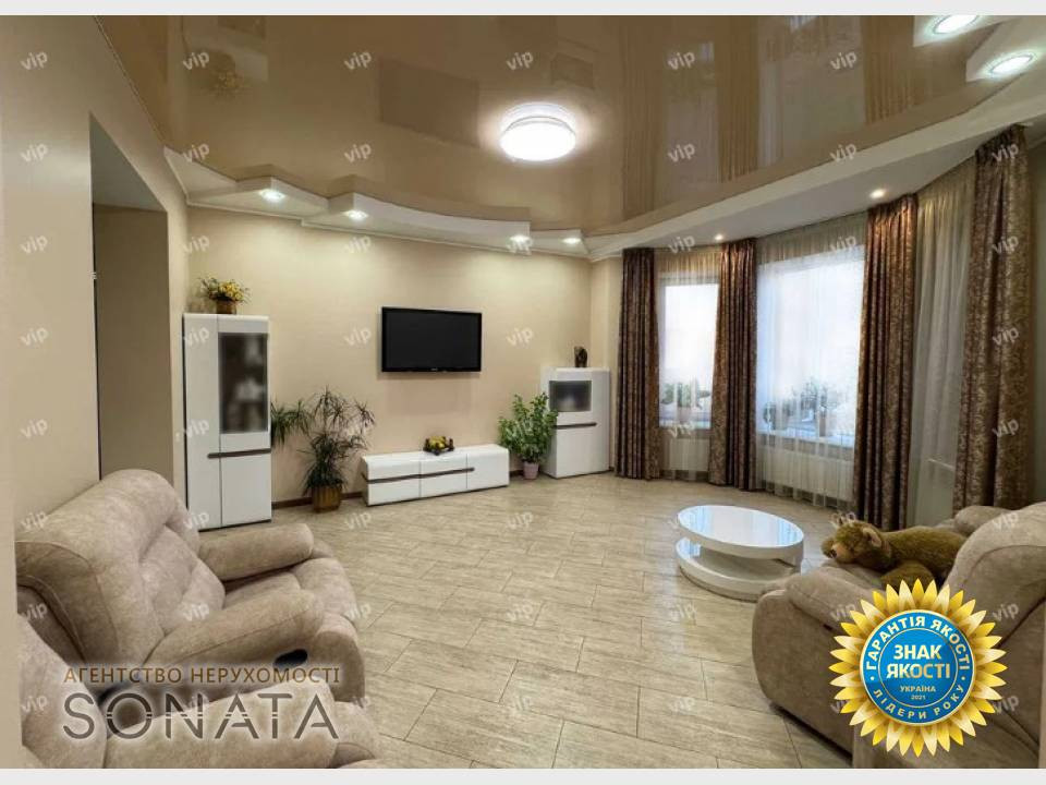 Продаж 2-поверховий Будинок  210 кв.м 5 кімн. на вул. Стуса Черкаси - фото 1