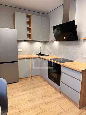 Оренда Квартира 2-кімнатна, 3/4 поверх на Березова вул., 44 Kiev