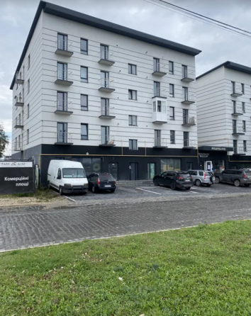 Продаж 2к квартири 56.7 кв. м на вул. Поліська Ternopil'