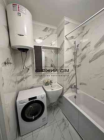 Оренда Квартира 1-кімнатна, 4/27 поверх на Бажана Николая просп. Київ