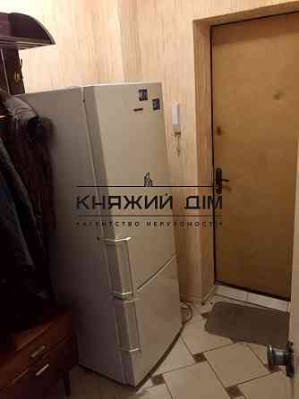 Оренда Квартира 1-кімнатна, 1/9 поверх на Бастионный пер. Kiev