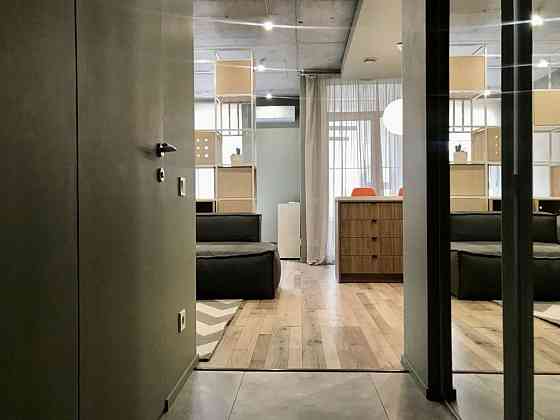 Оренда Квартира 1-кімнатна, 3/9 поверх на Соборности, 17 Kiev