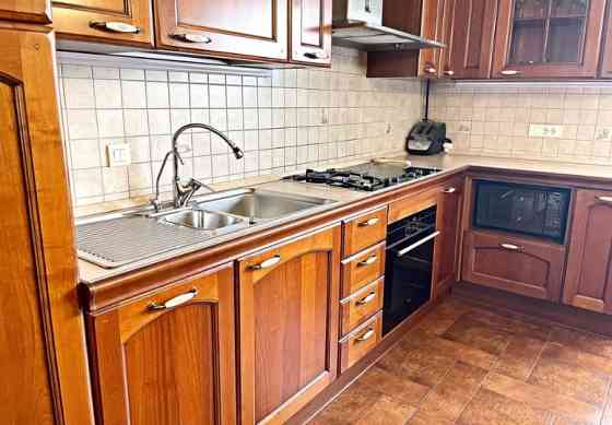 Оренда Квартира 4-кімнатна, 5/8 поверх на Успенская ул., 2ж Одесса