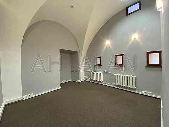 Оренда офісне приміщення на Рибальська вул., 22 приміщень - 3, поверх - 1/3 Kiev