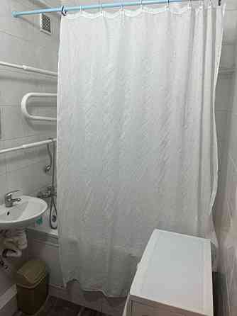 Оренда Квартира 1-кімнатна, 2/5 поверх на Верховної Ради, 27 Київ