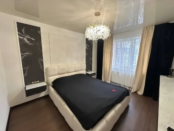 For sale 2-room Apartment 58 sq.m Мельника Ivano-Frankivs'k